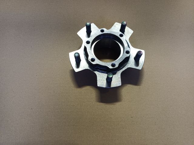 bontott SUZUKI SAMURAI Első Kerékagy (Pozíciófüggetlen)