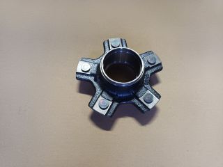 bontott SUZUKI SAMURAI Első Kerékagy (Pozíciófüggetlen)