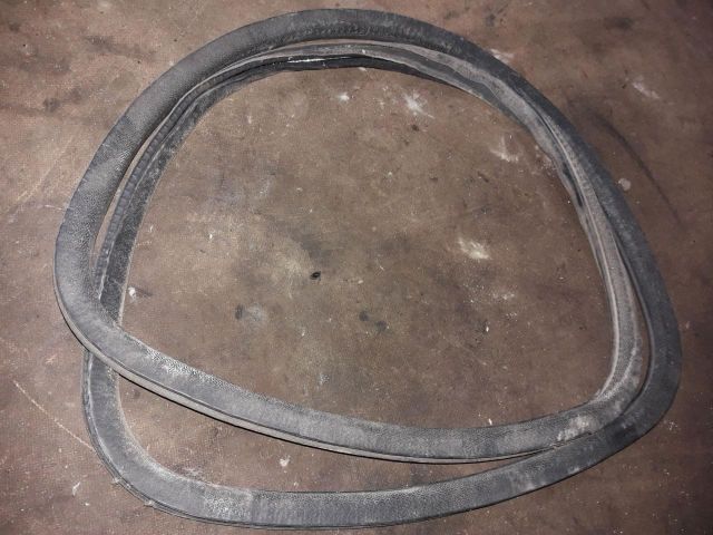 bontott SUZUKI SAMURAI Bal hátsó Gumikéder