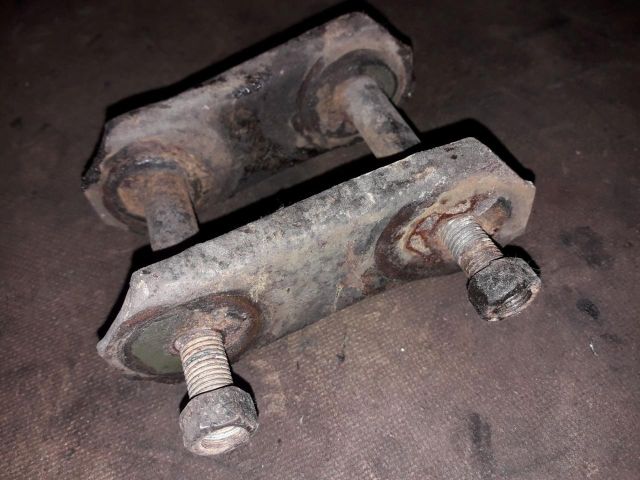 bontott SUZUKI SAMURAI Cuppántcsavar