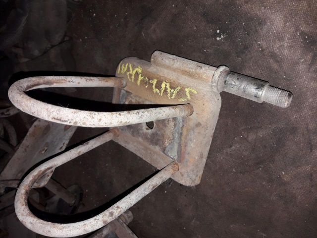 bontott SUZUKI SAMURAI Cuppántcsavar