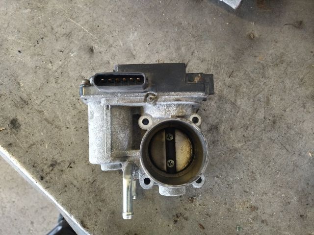 bontott SUZUKI SPLASH Fojtószelep (Elektromos)