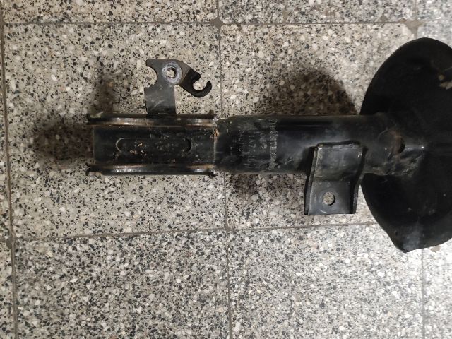 bontott SUZUKI SPLASH Jobb első Gólyaláb (Lengécsillapító, Rugó)