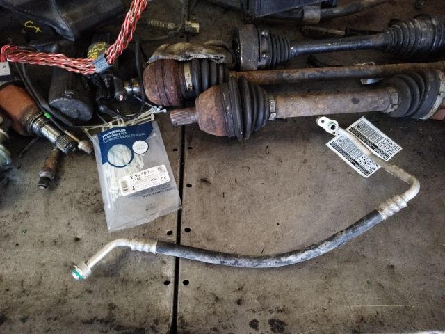 bontott SUZUKI SPLASH Klíma Cső