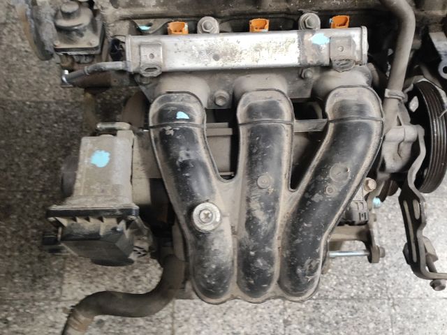 bontott SUZUKI SPLASH Motor (Fűzött blokk hengerfejjel)