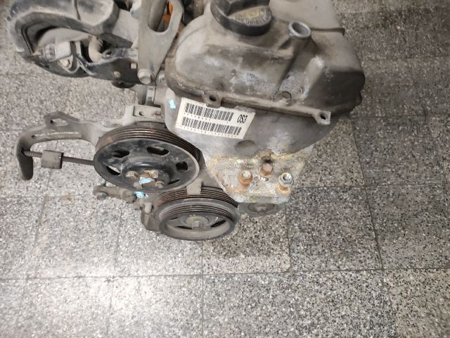 bontott SUZUKI SPLASH Motor (Fűzött blokk hengerfejjel)