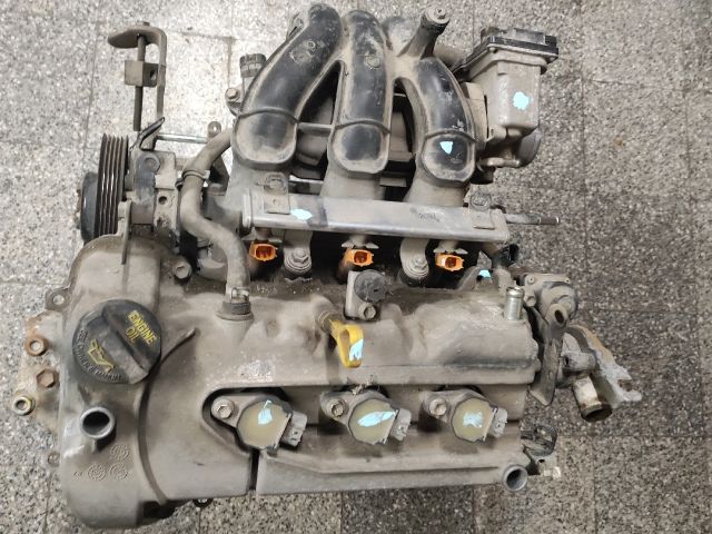 bontott SUZUKI SPLASH Motor (Fűzött blokk hengerfejjel)