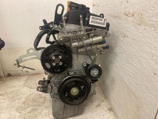 bontott SUZUKI SPLASH Motor (Fűzött blokk hengerfejjel)