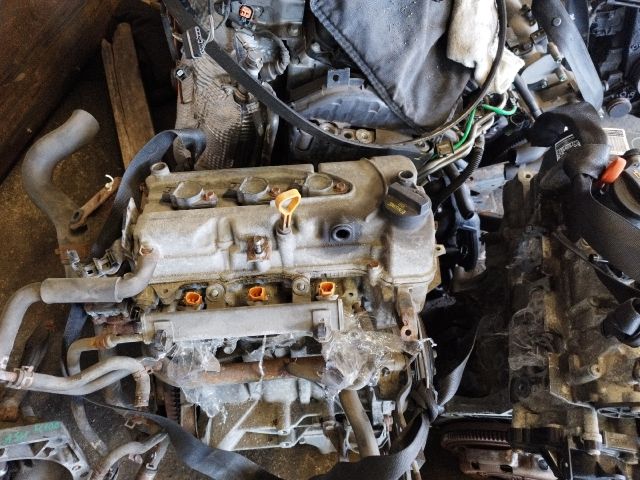 bontott SUZUKI SPLASH Motor (Fűzött blokk hengerfejjel)