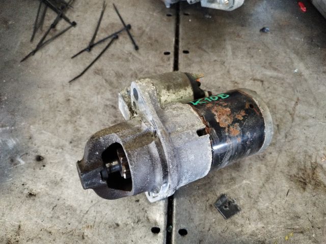 bontott SUZUKI SPLASH Önindító