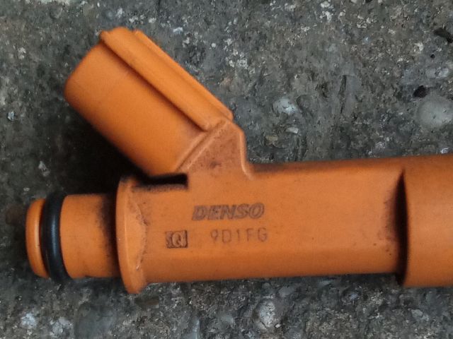 bontott SUZUKI SPLASH Porlasztó (1 db)