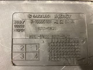 bontott SUZUKI SPLASH Tank