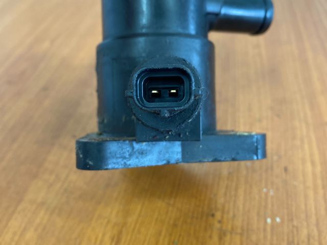 bontott SUZUKI SPLASH Termosztátház