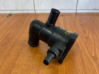 bontott SUZUKI SPLASH Termosztátház