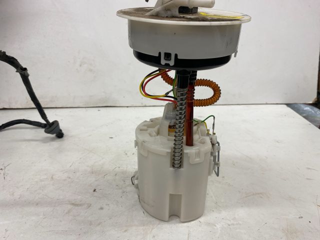 bontott SUZUKI SPLASH Üzemanyag Szivattyú