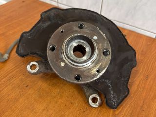 bontott SUZUKI SPLASH Bal első Csonkállvány Kerékaggyal