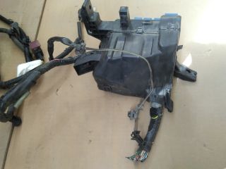 bontott SUZUKI SPLASH Biztosítéktábla Motortér