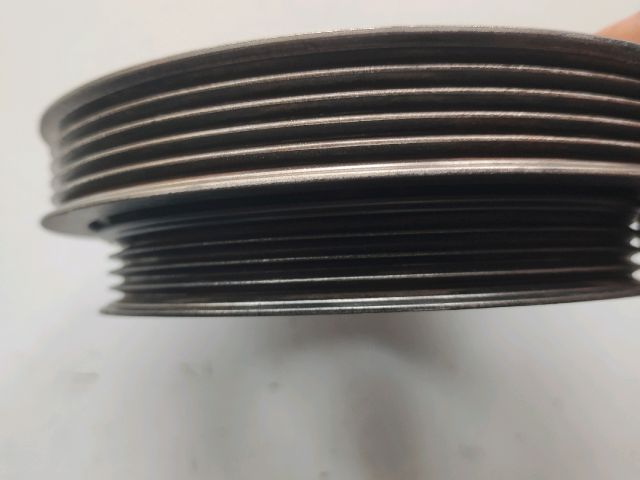 bontott SUZUKI SPLASH Főtengely Szíjtárcsa