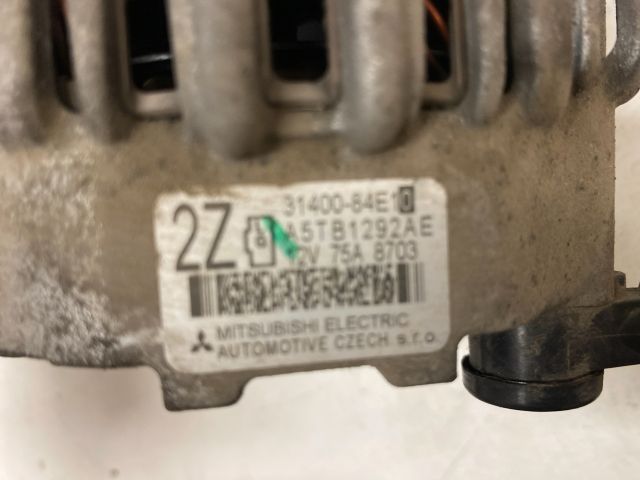 bontott SUZUKI SPLASH Generátor