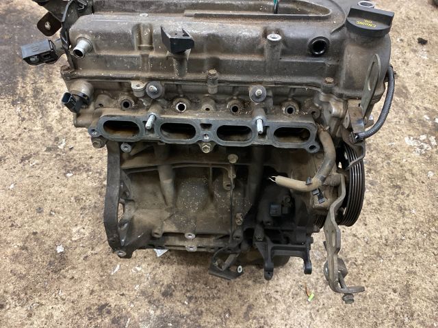 bontott SUZUKI SPLASH Motor (Fűzött blokk hengerfejjel)