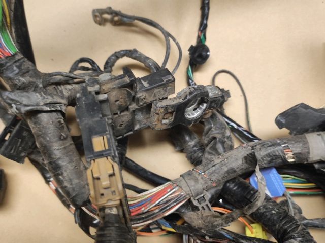 bontott SUZUKI SPLASH Motor Kábelköteg