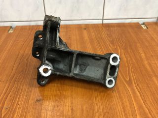 bontott SUZUKI SPLASH Motor Tartó Bak (Fém)