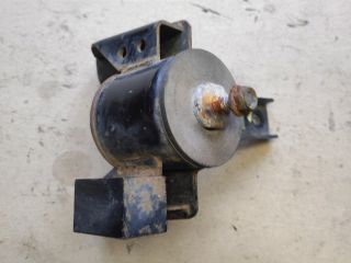 bontott SUZUKI SPLASH Motor Tartó Bak Jobb