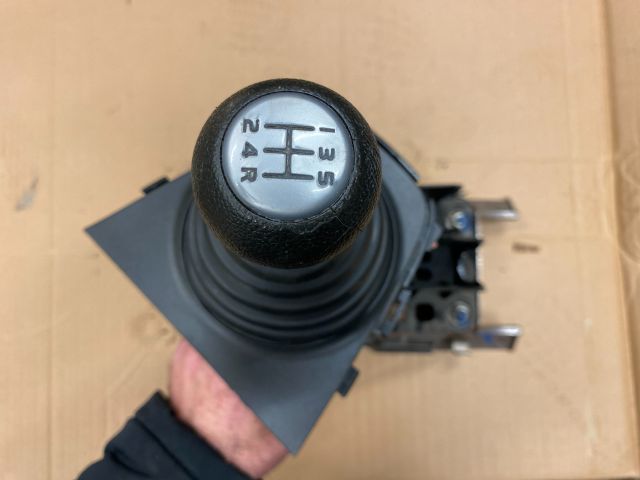 bontott SUZUKI SPLASH Váltó Kulissza