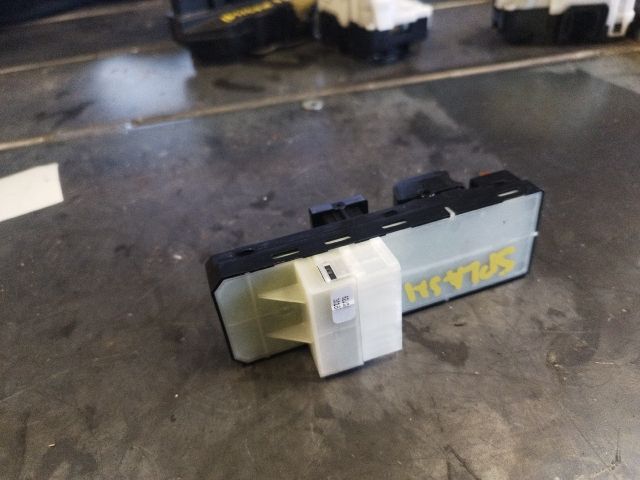 bontott SUZUKI SPLASH Ablakemelő Kapcsoló Négyes / Kettes