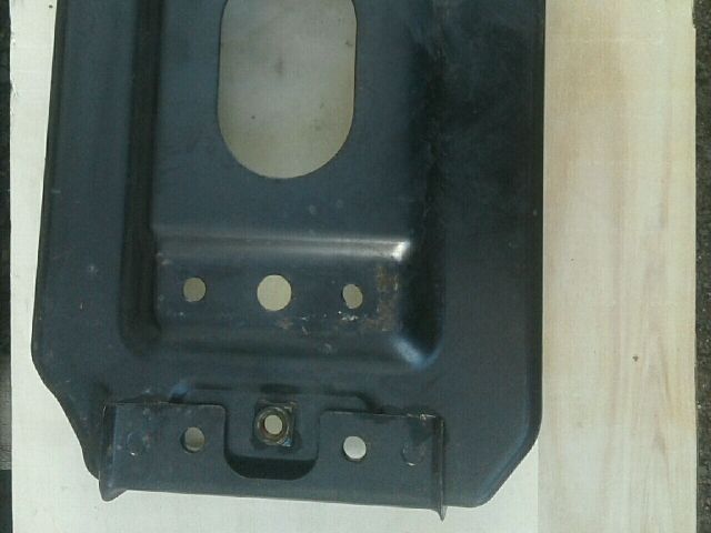 bontott SUZUKI SPLASH Akkumulátor Tartó