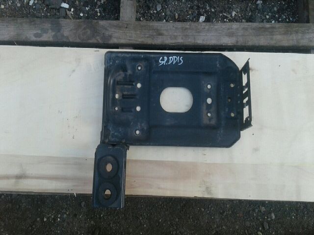 bontott SUZUKI SPLASH Akkumulátor Tartó