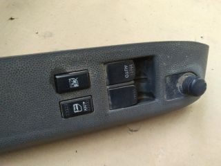 bontott SUZUKI SPLASH Bal első Ablakemelő Kapcsoló