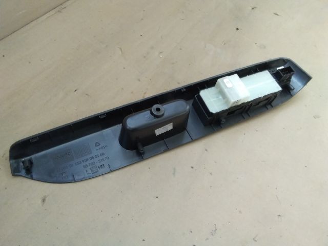 bontott SUZUKI SPLASH Bal első Ablakemelő Kapcsoló