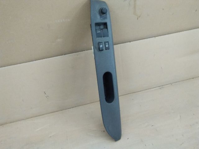 bontott SUZUKI SPLASH Bal első Ablakemelő Kapcsoló