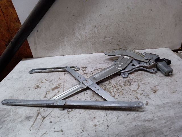 bontott SUZUKI SPLASH Bal első Ablakemelő Szerkezet (Elektromos)