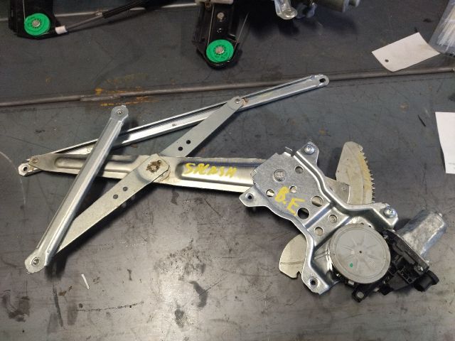 bontott SUZUKI SPLASH Bal első Ablakemelő Szerkezet (Elektromos)