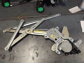 bontott SUZUKI SPLASH Bal első Ablakemelő Szerkezet (Elektromos)