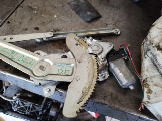 bontott SUZUKI SPLASH Bal első Ablakemelő Szerkezet (Elektromos)