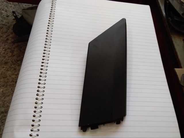 bontott SUZUKI SPLASH Bal első Ajtó Díszléc