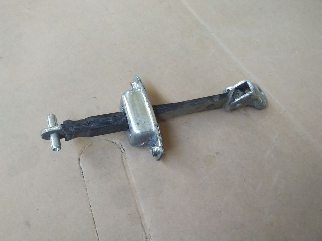 bontott SUZUKI SPLASH Bal első Ajtóhatároló