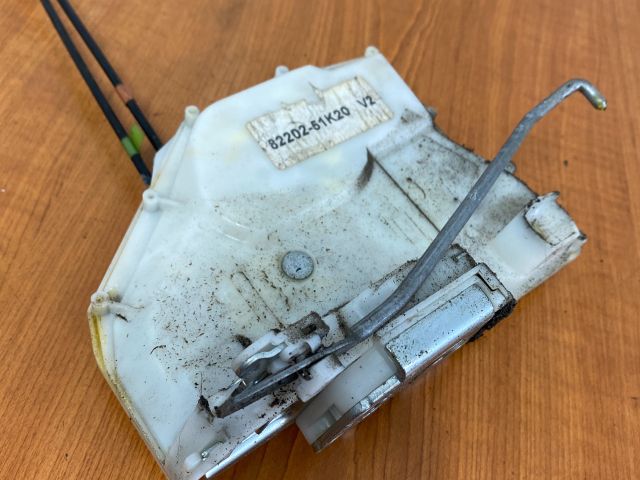 bontott SUZUKI SPLASH Bal első Ajtózár