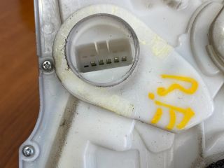 bontott SUZUKI SPLASH Bal első Ajtózár