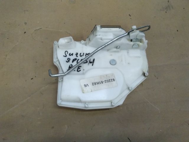 bontott SUZUKI SPLASH Bal első Ajtózár