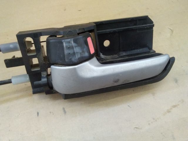 bontott SUZUKI SPLASH Bal első Belső Kilincs