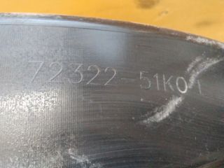 bontott SUZUKI SPLASH Bal első Dobbetét (Kerékjárati, Műanyag)