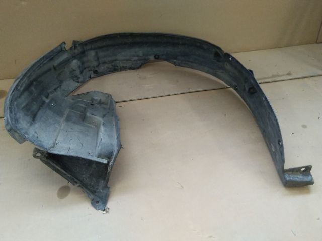 bontott SUZUKI SPLASH Bal első Első Dobbetét (Kerékjárati, Műanyag)