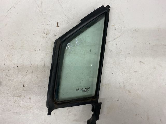 bontott SUZUKI SPLASH Bal első Fixüveg (Ajtóban)