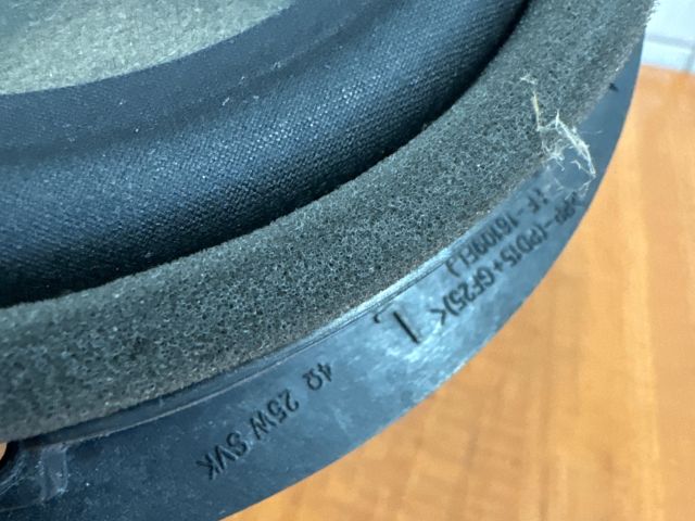 bontott SUZUKI SPLASH Bal első Hangszóró