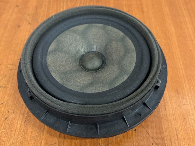 bontott SUZUKI SPLASH Bal első Hangszóró