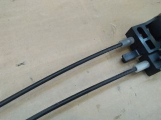 bontott SUZUKI SPLASH Bal első Kilincs Bowden